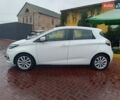 Белый Рено Зое, объемом двигателя 0 л и пробегом 130 тыс. км за 10350 $, фото 11 на Automoto.ua
