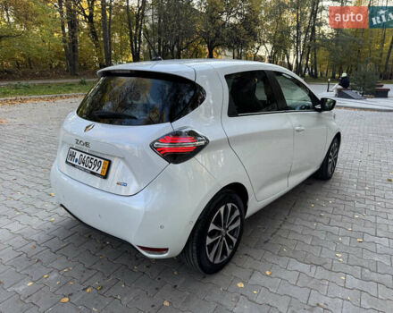 Белый Рено Зое, объемом двигателя 0 л и пробегом 33 тыс. км за 13800 $, фото 10 на Automoto.ua
