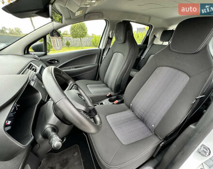 Рено Зое 2021 в Мукачеве на Automoto.ua Белый Рено Зое, объемом двигателя 0 л и пробегом 81 тыс. км за 11999 $, фото 35 на Automoto.ua