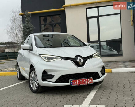 Белый Рено Зое, объемом двигателя 0 л и пробегом 52 тыс. км за 12999 $, фото 7 на Automoto.ua