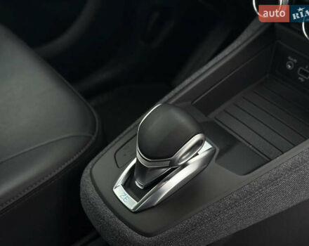 Белый Рено Зое, объемом двигателя 0 л и пробегом 52 тыс. км за 12999 $, фото 24 на Automoto.ua