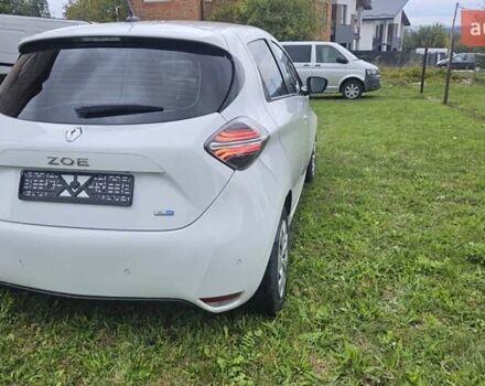 Белый Рено Зое, объемом двигателя 0 л и пробегом 51 тыс. км за 13300 $, фото 10 на Automoto.ua