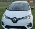 Белый Рено Зое, объемом двигателя 0 л и пробегом 67 тыс. км за 12800 $, фото 1 на Automoto.ua