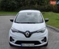 Белый Рено Зое, объемом двигателя 0 л и пробегом 150 тыс. км за 11800 $, фото 7 на Automoto.ua