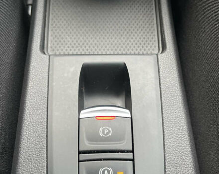 Белый Рено Зое, объемом двигателя 0 л и пробегом 126 тыс. км за 11950 $, фото 25 на Automoto.ua