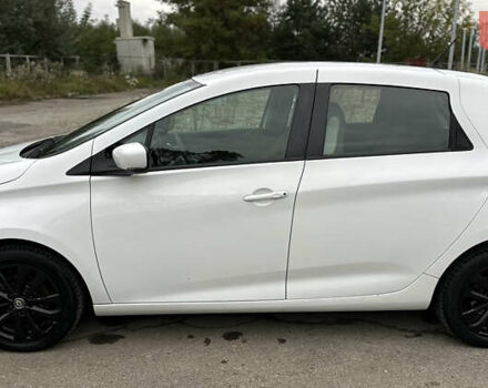 Белый Рено Зое, объемом двигателя 0 л и пробегом 51 тыс. км за 13200 $, фото 4 на Automoto.ua