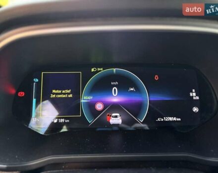 Белый Рено Зое, объемом двигателя 0 л и пробегом 127 тыс. км за 11900 $, фото 9 на Automoto.ua