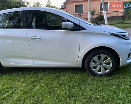Белый Рено Зое, объемом двигателя 0 л и пробегом 86 тыс. км за 11506 $, фото 9 на Automoto.ua