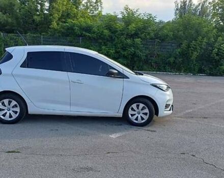 Белый Рено Зое, объемом двигателя 0 л и пробегом 35 тыс. км за 13100 $, фото 5 на Automoto.ua