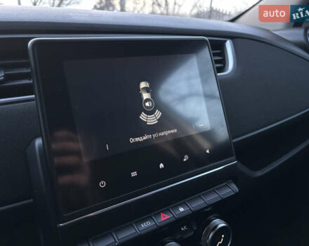 Белый Рено Зое, объемом двигателя 0 л и пробегом 29 тыс. км за 11999 $, фото 13 на Automoto.ua