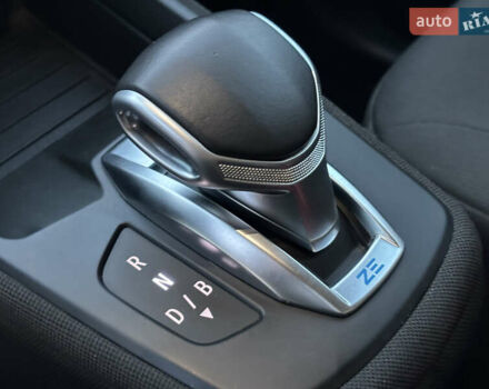 Белый Рено Зое, объемом двигателя 0 л и пробегом 29 тыс. км за 11999 $, фото 15 на Automoto.ua