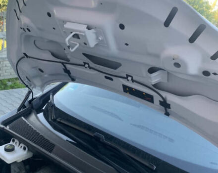 Белый Рено Зое, объемом двигателя 0 л и пробегом 81 тыс. км за 14200 $, фото 13 на Automoto.ua