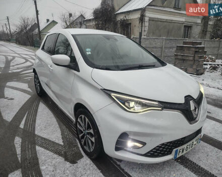 Белый Рено Зое, объемом двигателя 0 л и пробегом 50 тыс. км за 11999 $, фото 2 на Automoto.ua