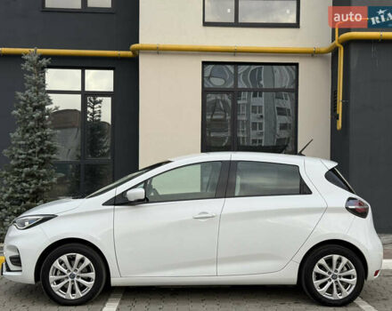 Белый Рено Зое, объемом двигателя 0 л и пробегом 52 тыс. км за 12999 $, фото 6 на Automoto.ua