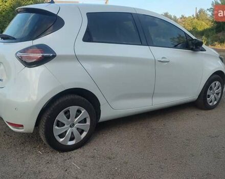 Белый Рено Зое, объемом двигателя 0 л и пробегом 72 тыс. км за 11500 $, фото 11 на Automoto.ua