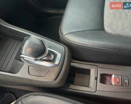 Белый Рено Зое, объемом двигателя 0 л и пробегом 38 тыс. км за 11900 $, фото 33 на Automoto.ua