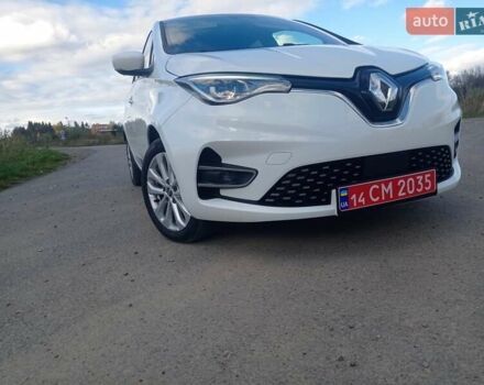 Белый Рено Зое, объемом двигателя 0 л и пробегом 110 тыс. км за 11625 $, фото 1 на Automoto.ua