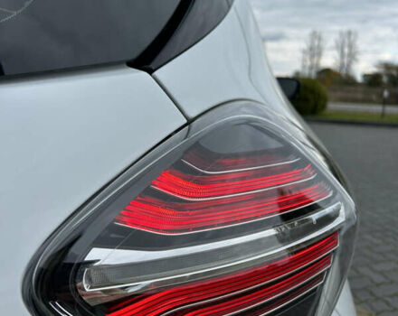 Білий Рено Зое, об'ємом двигуна 0 л та пробігом 95 тис. км за 11999 $, фото 24 на Automoto.ua