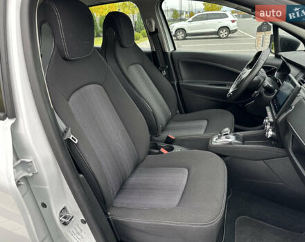 Рено Зое 2021 в Мукачеве на Automoto.ua Белый Рено Зое, объемом двигателя 0 л и пробегом 81 тыс. км за 11999 $, фото 40 на Automoto.ua
