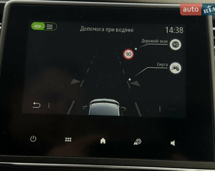 Белый Рено Зое, объемом двигателя 0 л и пробегом 106 тыс. км за 11400 $, фото 51 на Automoto.ua