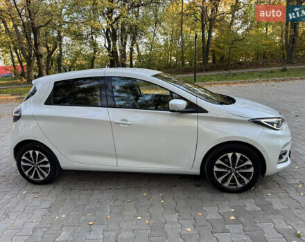 Белый Рено Зое, объемом двигателя 0 л и пробегом 33 тыс. км за 13800 $, фото 2 на Automoto.ua