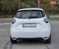 Белый Рено Зое, объемом двигателя 0 л и пробегом 150 тыс. км за 11800 $, фото 2 на Automoto.ua
