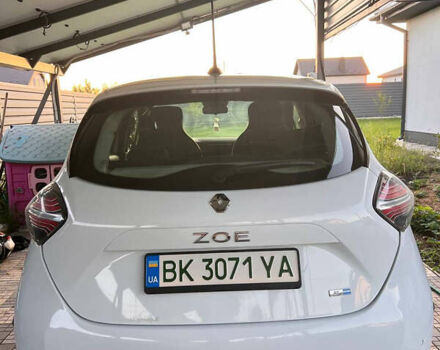 Білий Рено Зое, об'ємом двигуна 0 л та пробігом 33 тис. км за 12800 $, фото 2 на Automoto.ua