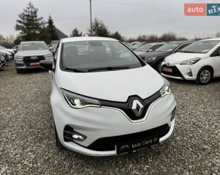 Белый Рено Зое, объемом двигателя 0 л и пробегом 74 тыс. км за 12300 $, фото 3 на Automoto.ua