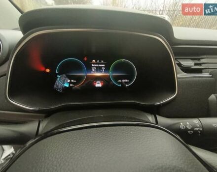 Белый Рено Зое, объемом двигателя 0 л и пробегом 82 тыс. км за 11600 $, фото 19 на Automoto.ua