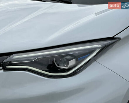 Белый Рено Зое, объемом двигателя 0 л и пробегом 106 тыс. км за 11300 $, фото 15 на Automoto.ua