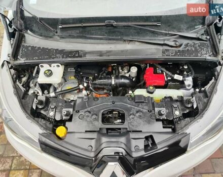 Белый Рено Зое, объемом двигателя 0 л и пробегом 37 тыс. км за 12700 $, фото 25 на Automoto.ua