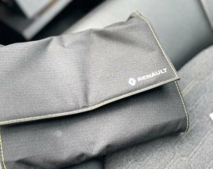 Белый Рено Зое, объемом двигателя 0 л и пробегом 126 тыс. км за 11950 $, фото 27 на Automoto.ua