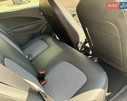 Белый Рено Зое, объемом двигателя 0 л и пробегом 12 тыс. км за 15300 $, фото 66 на Automoto.ua