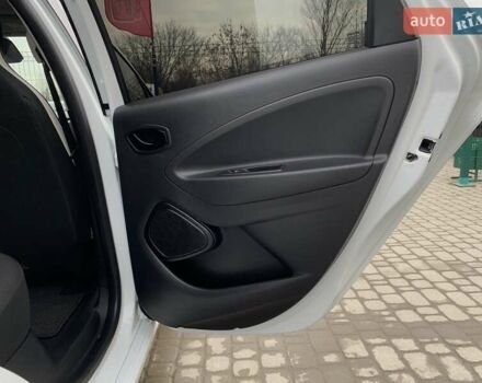 Білий Рено Зое, об'ємом двигуна 0 л та пробігом 124 тис. км за 11955 $, фото 28 на Automoto.ua