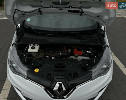 Рено Зое 2021 в Мукачеве на Automoto.ua Белый Рено Зое, объемом двигателя 0 л и пробегом 81 тыс. км за 11999 $, фото 57 на Automoto.ua