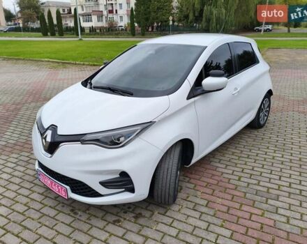 Белый Рено Зое, объемом двигателя 0 л и пробегом 92 тыс. км за 13600 $, фото 8 на Automoto.ua
