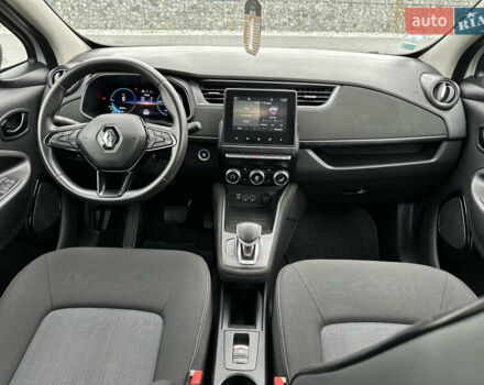 Рено Зое 2021 в Мукачеве на Automoto.ua Белый Рено Зое, объемом двигателя 0 л и пробегом 81 тыс. км за 11999 $, фото 49 на Automoto.ua