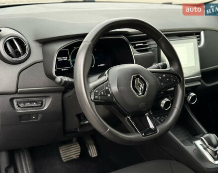 Белый Рено Зое, объемом двигателя 0 л и пробегом 106 тыс. км за 11300 $, фото 31 на Automoto.ua