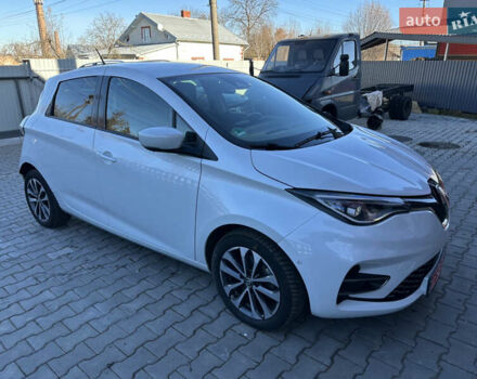 Белый Рено Зое, объемом двигателя 0 л и пробегом 81 тыс. км за 14200 $, фото 4 на Automoto.ua