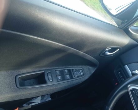 Рено Зое 2021 в Самборе на Automoto.ua Белый Рено Зое, объемом двигателя 0 л и пробегом 111 тыс. км за 12074 $, фото 10 на Automoto.ua