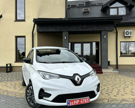Белый Рено Зое, объемом двигателя 0 л и пробегом 95 тыс. км за 11650 $, фото 4 на Automoto.ua