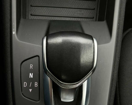 Белый Рено Зое, объемом двигателя 0 л и пробегом 106 тыс. км за 11400 $, фото 40 на Automoto.ua