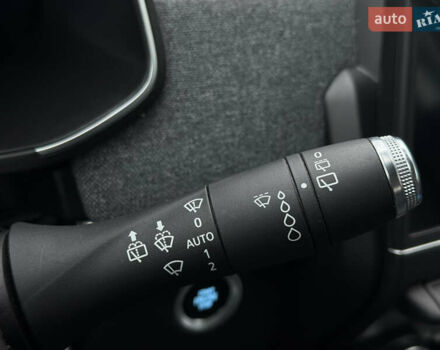 Белый Рено Зое, объемом двигателя 0 л и пробегом 52 тыс. км за 12999 $, фото 39 на Automoto.ua