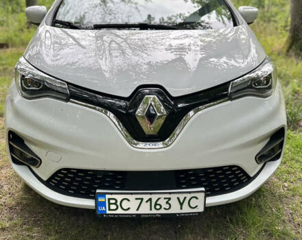 Белый Рено Зое, объемом двигателя 0 л и пробегом 66 тыс. км за 13800 $, фото 2 на Automoto.ua