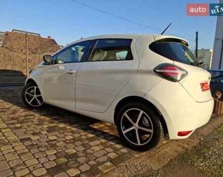 Белый Рено Зое, объемом двигателя 0 л и пробегом 143 тыс. км за 10950 $, фото 11 на Automoto.ua