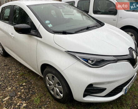Белый Рено Зое, объемом двигателя 0 л и пробегом 70 тыс. км за 10999 $, фото 1 на Automoto.ua