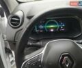 Белый Рено Зое, объемом двигателя 0 л и пробегом 95 тыс. км за 12300 $, фото 4 на Automoto.ua