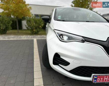 Рено Зое 2021 в Мукачеве на Automoto.ua Белый Рено Зое, объемом двигателя 0 л и пробегом 81 тыс. км за 11999 $, фото 13 на Automoto.ua