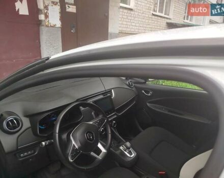 Білий Рено Зое, об'ємом двигуна 0 л та пробігом 105 тис. км за 11800 $, фото 14 на Automoto.ua