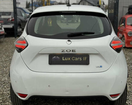 Белый Рено Зое, объемом двигателя 0 л и пробегом 74 тыс. км за 12300 $, фото 37 на Automoto.ua